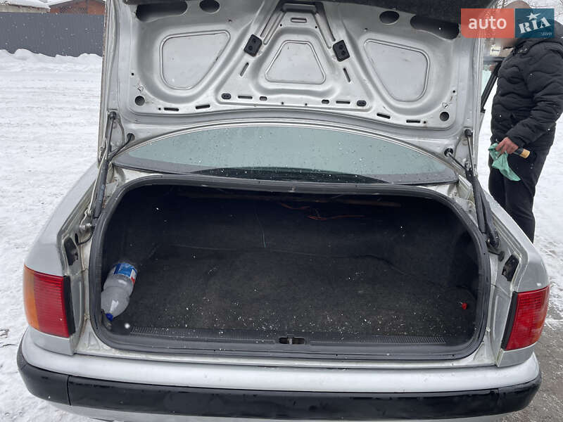 Седан Audi 100 1991 в Ивано-Франковске