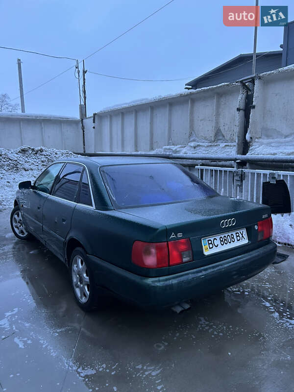Седан Audi 100 1994 в Пустомытах