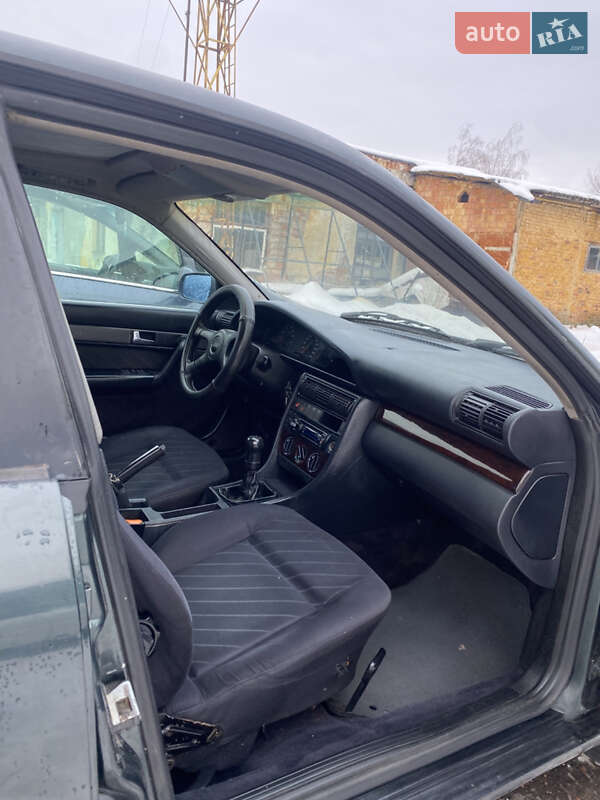 Седан Audi 100 1994 в Дрогобичі