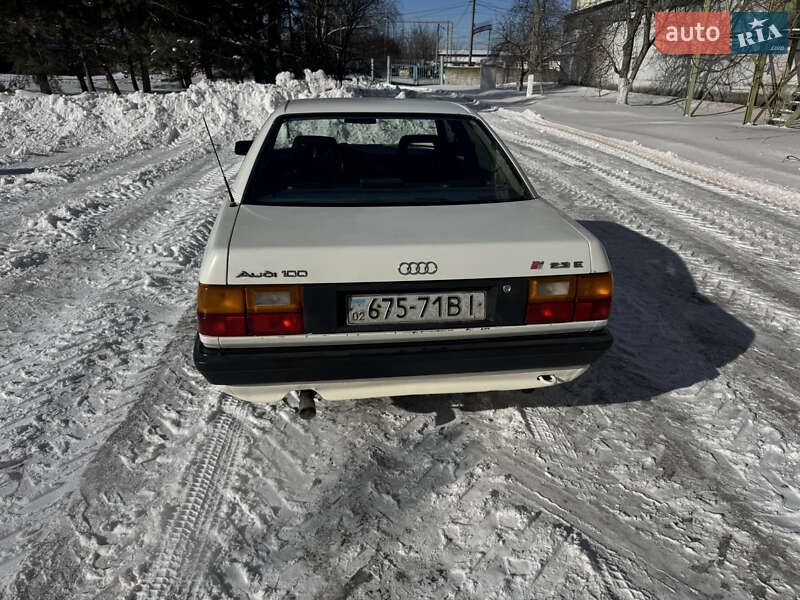 Седан Audi 100 1989 в Вінниці