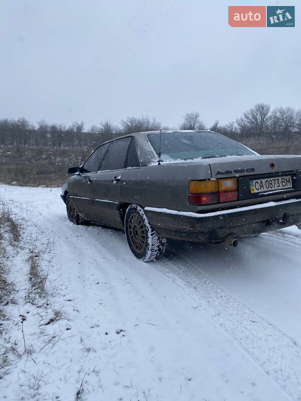 Седан Audi 100 1987 в Черкасах фото 4 Седан Audi 100 1987 в Черкасах