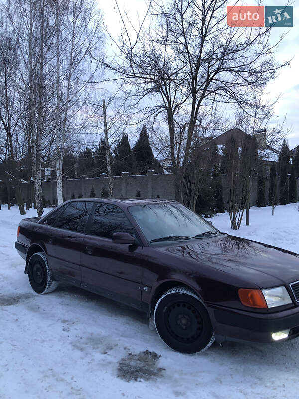 Седан Audi 100 1992 в Ровно