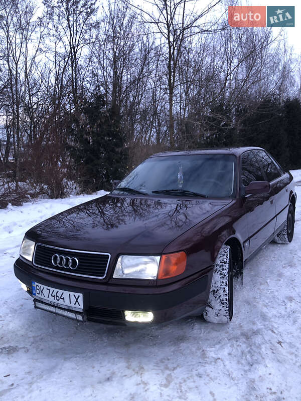 Седан Audi 100 1992 в Ровно