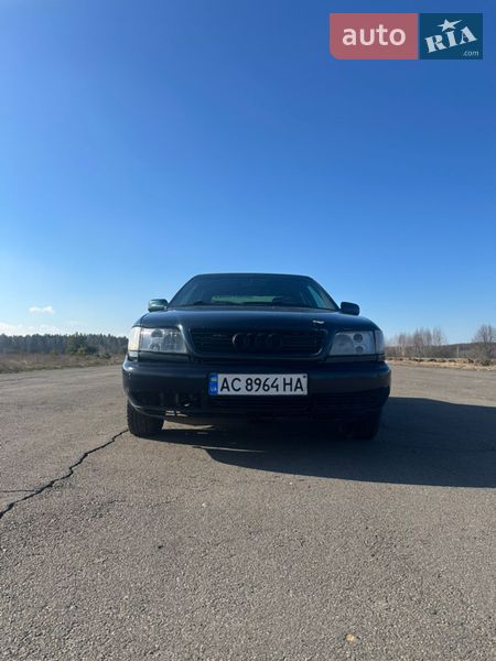 Седан Audi 100 1994 в Любешові