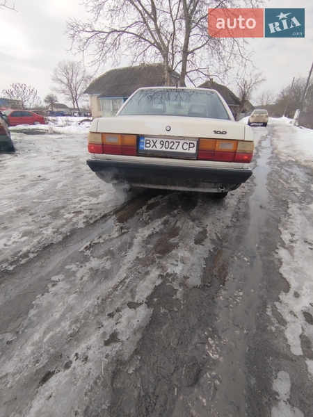 Audi 100 1988 Audi 100 1988