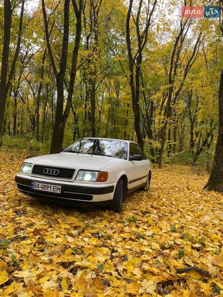 Седан Audi 100 1991 в Яготині