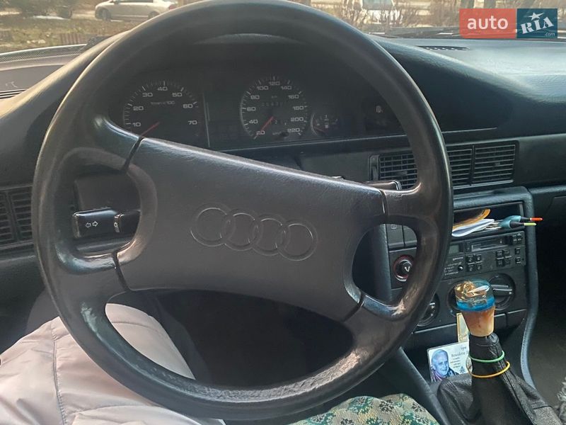 Седан Audi 100 1990 в Івано-Франківську