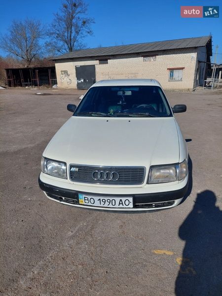 Седан Audi 100 1992 в Кременці