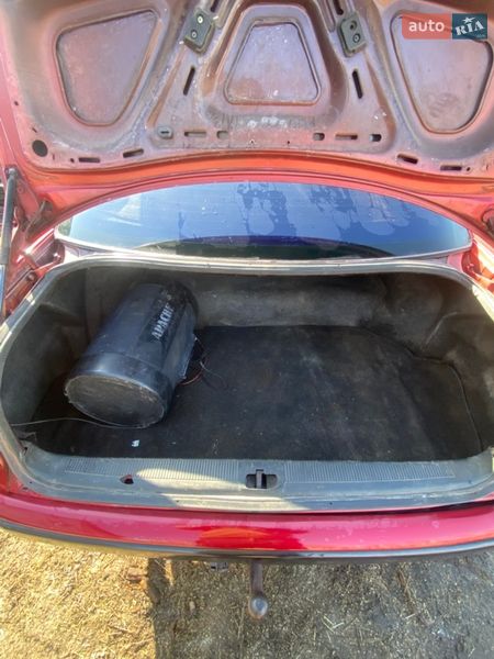 Седан Audi 100 1993 в Сарнах