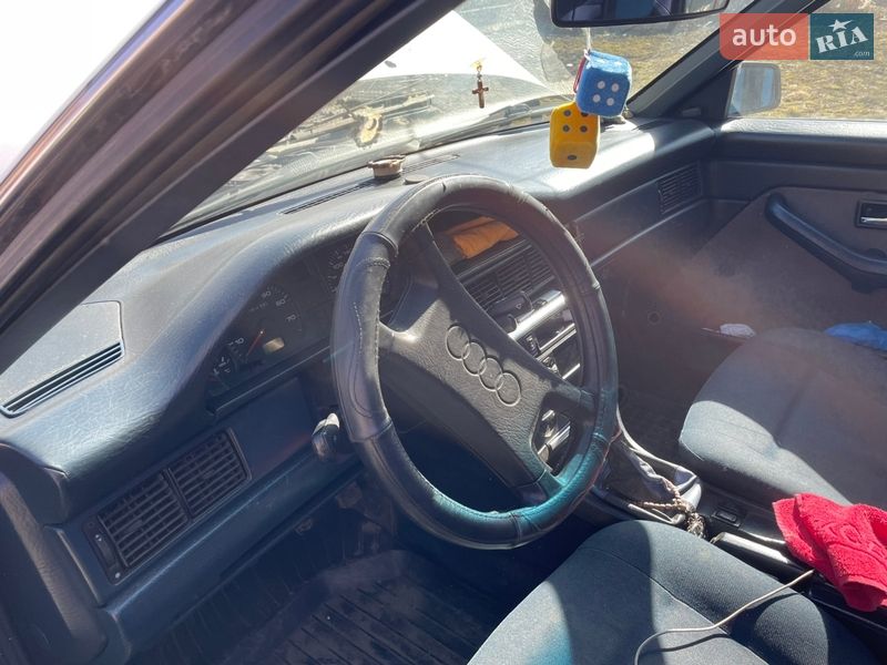 Седан Audi 100 1989 в Ровно