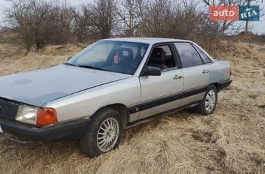 Седан Audi 100 1983 в Рівному