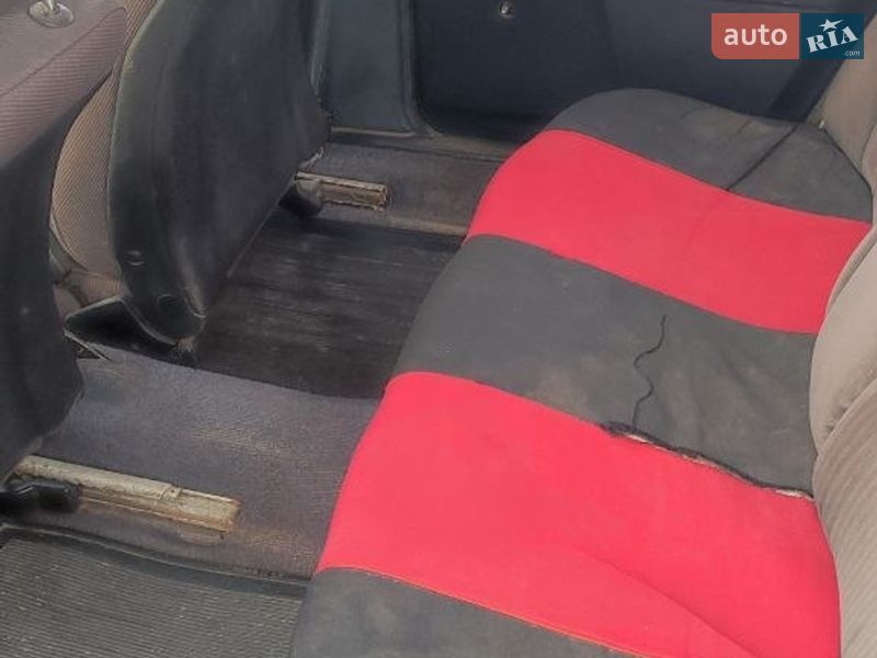 Седан Audi 100 1983 в Ровно