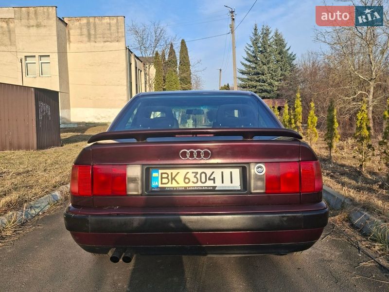 Седан Audi 100 1993 в Ровно