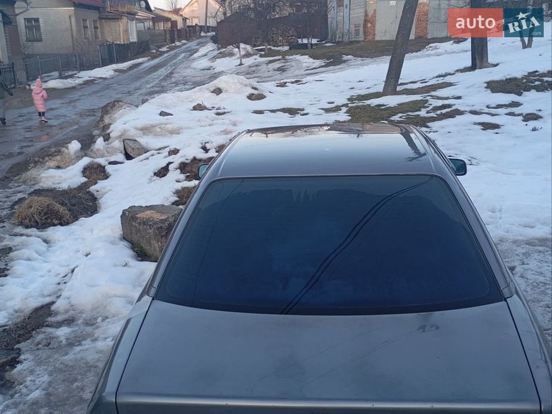 Седан Audi 100 1993 в Бучаче