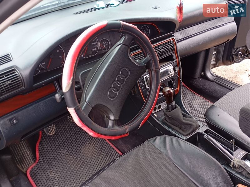 Седан Audi 100 1993 в Бучаче