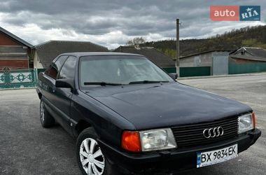 Седан Audi 100 1989 в Чорткові