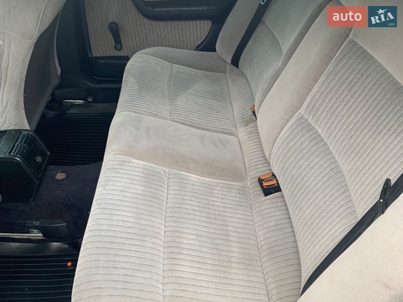 Седан Audi 100 1993 в Самборе