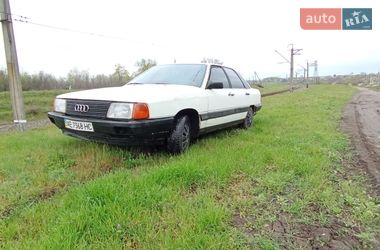 Седан Audi 100 1986 в Никополе