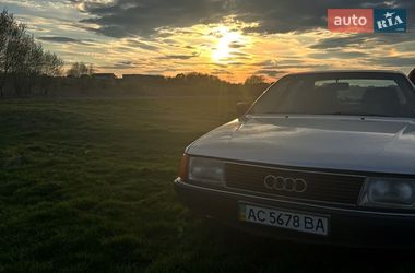 Седан Audi 100 1989 в Луцьку