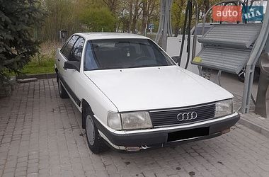 Седан Audi 100 1986 в Чорткове