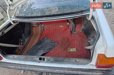 Седан Audi 100 1986 в Чорткові