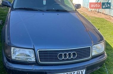 Седан Audi 100 1993 в Березному
