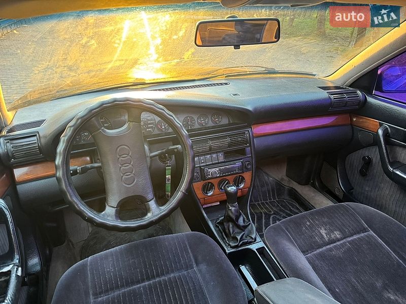 Седан Audi 100 1991 в Жовкві