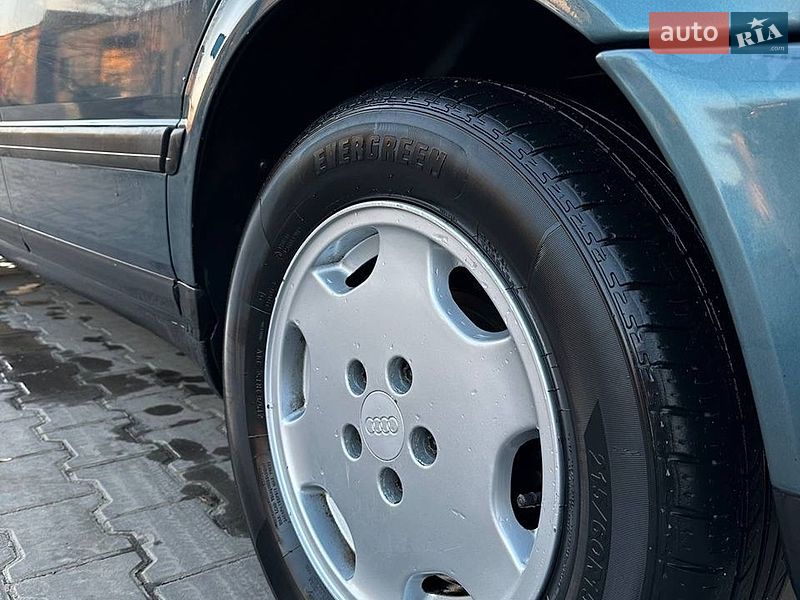 Седан Audi 100 1991 в Одессе
