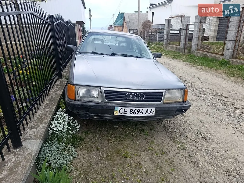 Audi 100