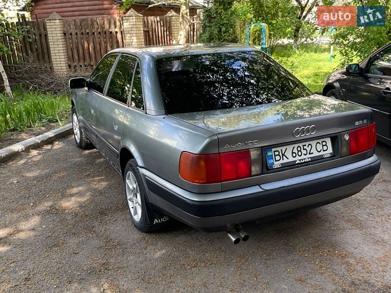Седан Audi 100 1992 в Луцьку