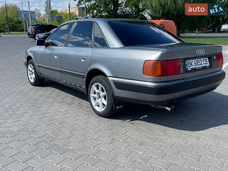 Седан Audi 100 1992 в Луцьку