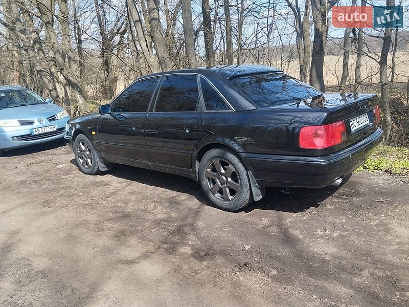 Седан Audi 100 1991 в Виннице