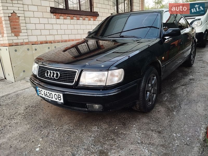 Седан Audi 100 1991 в Виннице