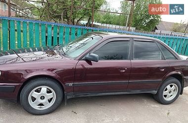 Седан Audi 100 1993 в Лугинах