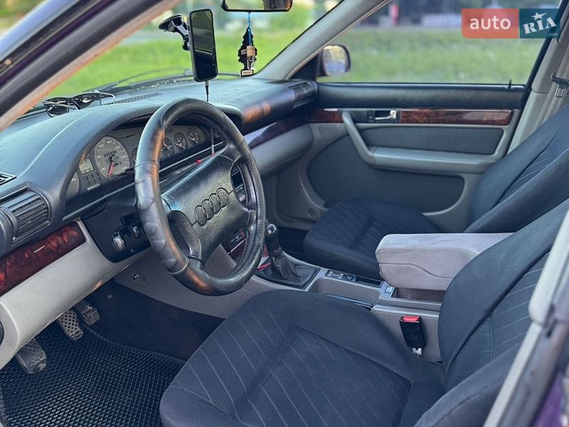 Седан Audi 100 1994 в Киеве