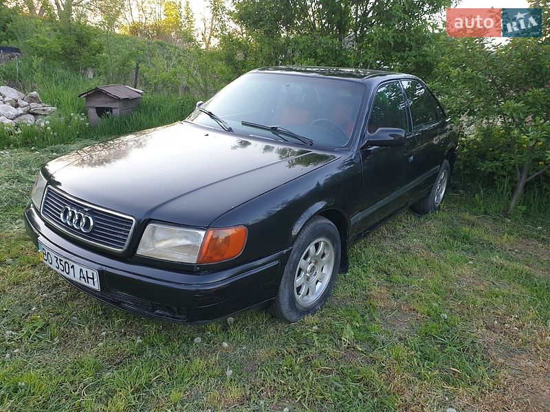 Седан Audi 100 1991 в Підволочиську