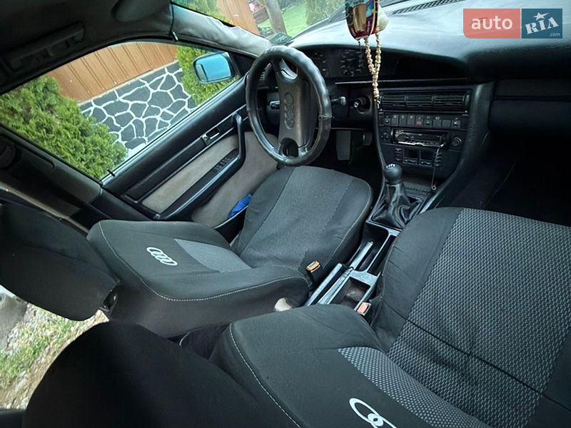 Седан Audi 100 1992 в Ужгороді