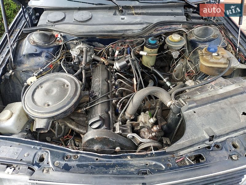 Седан Audi 100 1990 в Чорткове