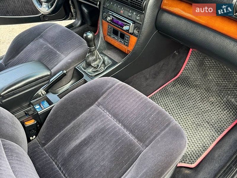 Седан Audi 100 1991 в Городке