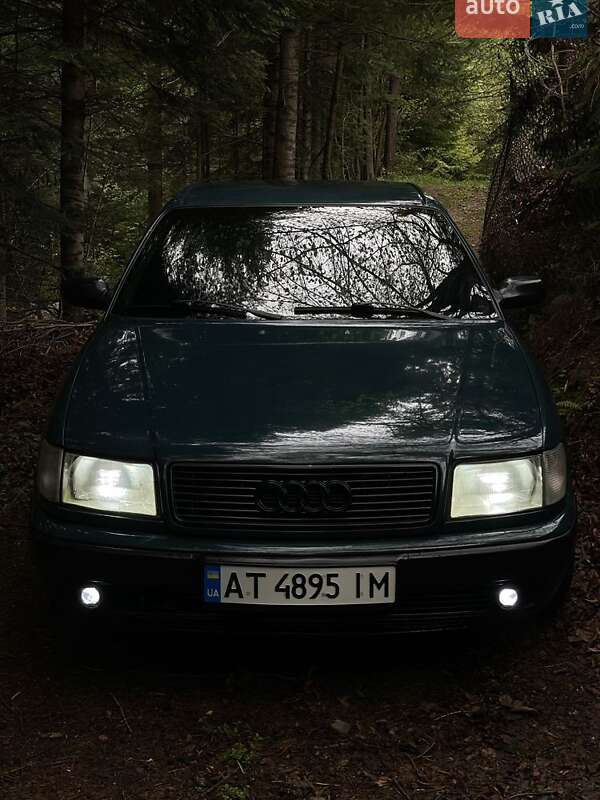 Седан Audi 100 1992 в Яремчі