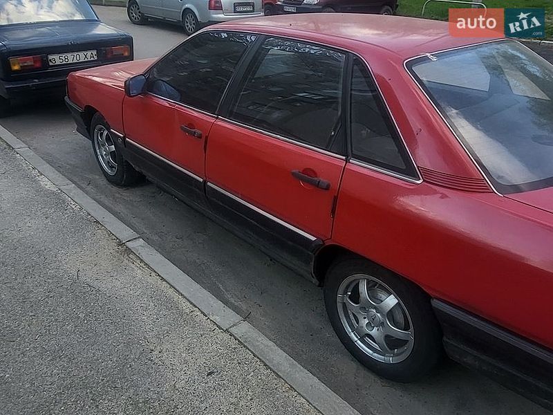 Седан Audi 100 1985 в Харкові