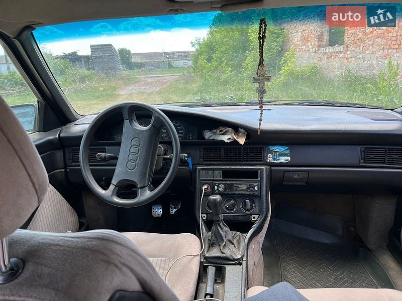 Седан Audi 100 1988 в Костопілі
