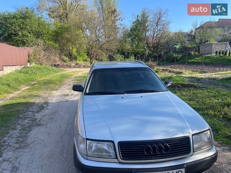 Audi 100 1992 Audi 100 1992