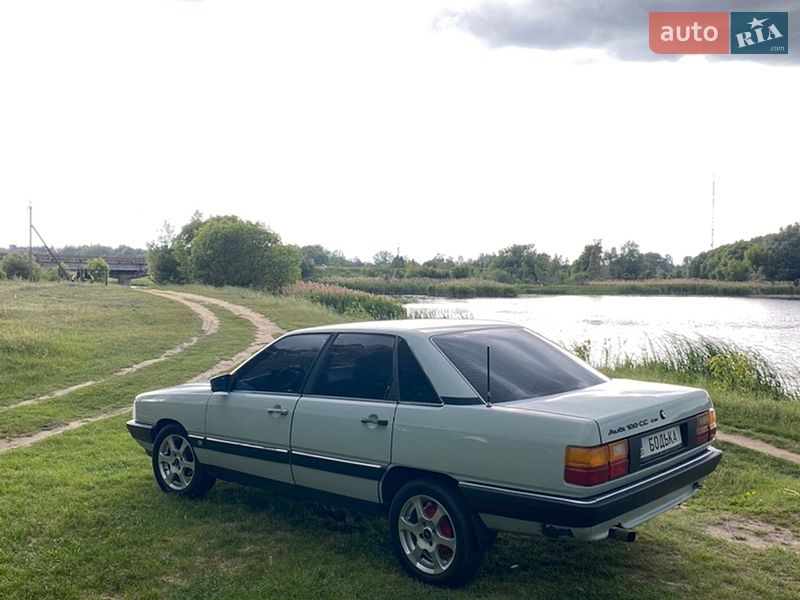 Седан Audi 100 1983 в Ковеле