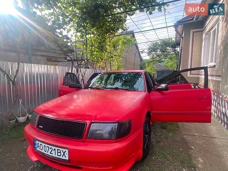 Audi 100 1992 Audi 100 1992