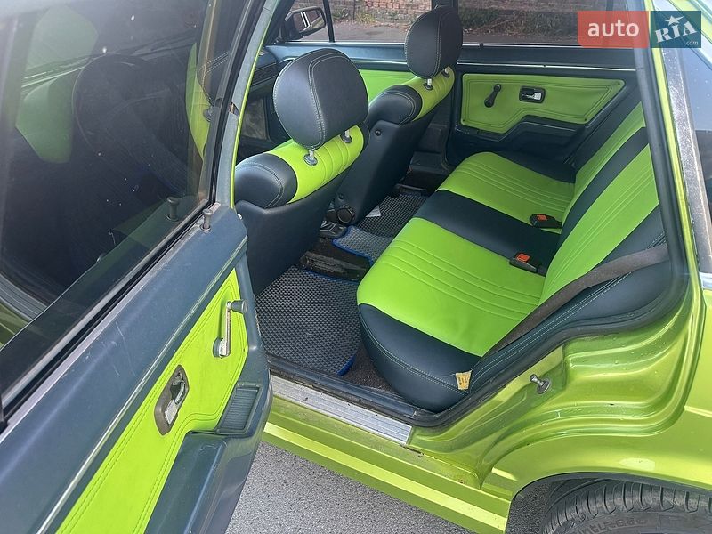 Седан Audi 100 1981 в Чернігові