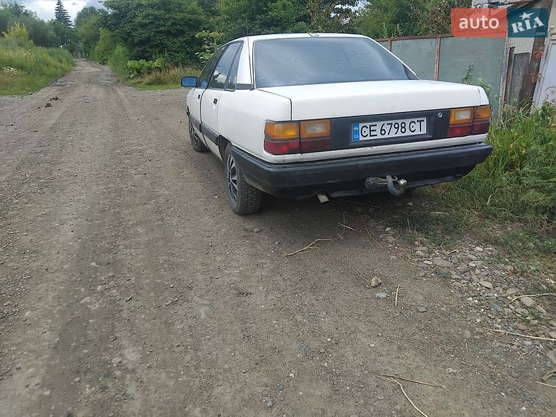 Седан Audi 100 1987 в Чернівцях