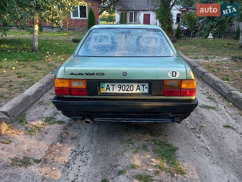 Седан Audi 100 1983 в Володимирі