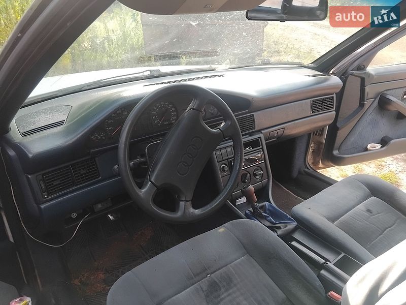 Седан Audi 100 1987 в Чернівцях