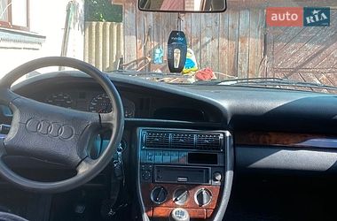 Седан Audi 100 1994 в Турийске